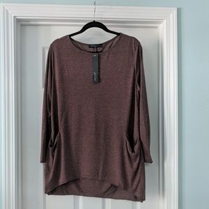 Woman's long sleeve lightweight knit tunic